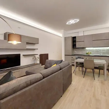 Aventino Contemporary Рим