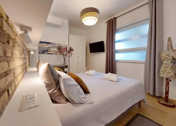 Aventino Contemporary Apartament *